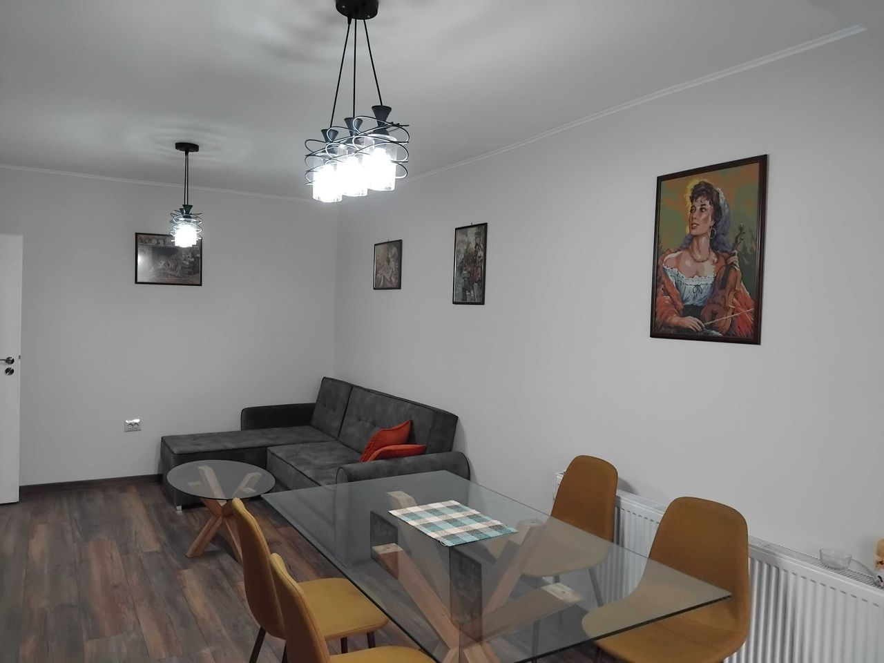 Продава се Двустаен апартамент в Русе, Център - 62 кв.м за 2178 €/кв.м - Снимка #6