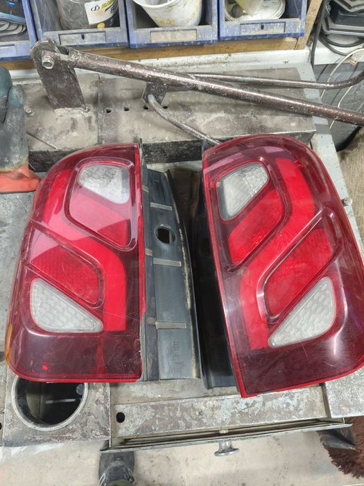 Задние фонари Рено Дастер 2