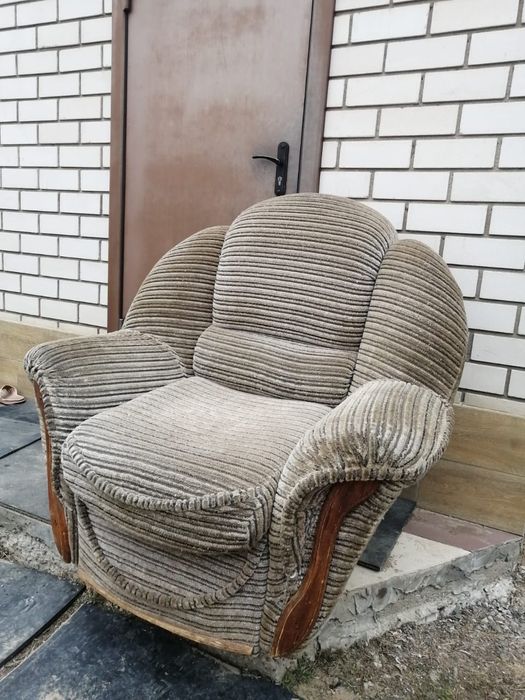 Продам кресло б/у
