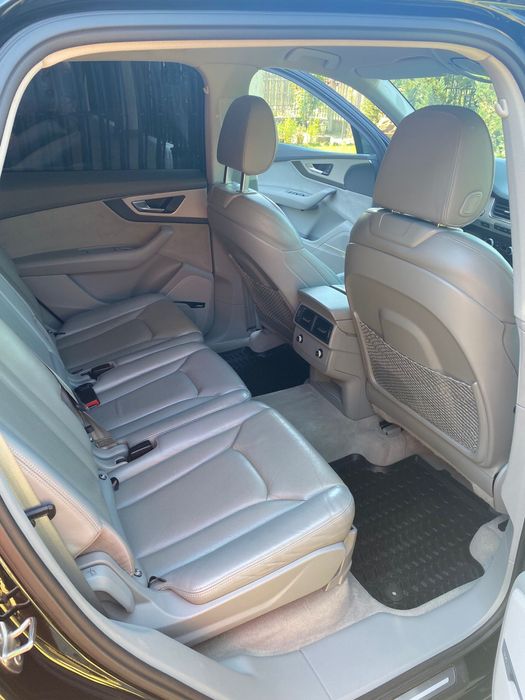 Audi Q7, foarte intretinuta, fara defecte si altele ascunse!Nu schimb!