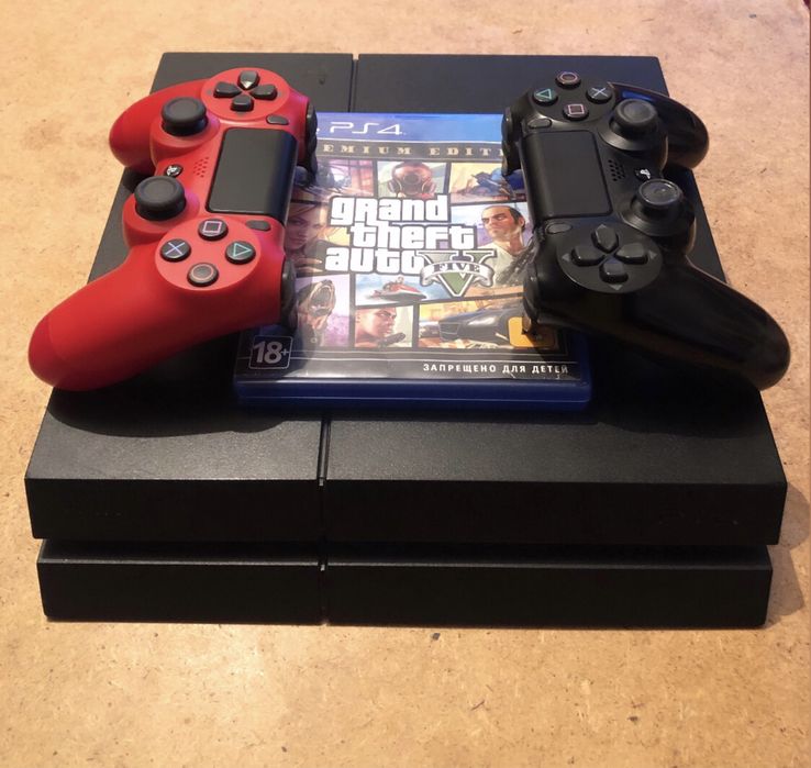 PlayStation 4 (500 GB)