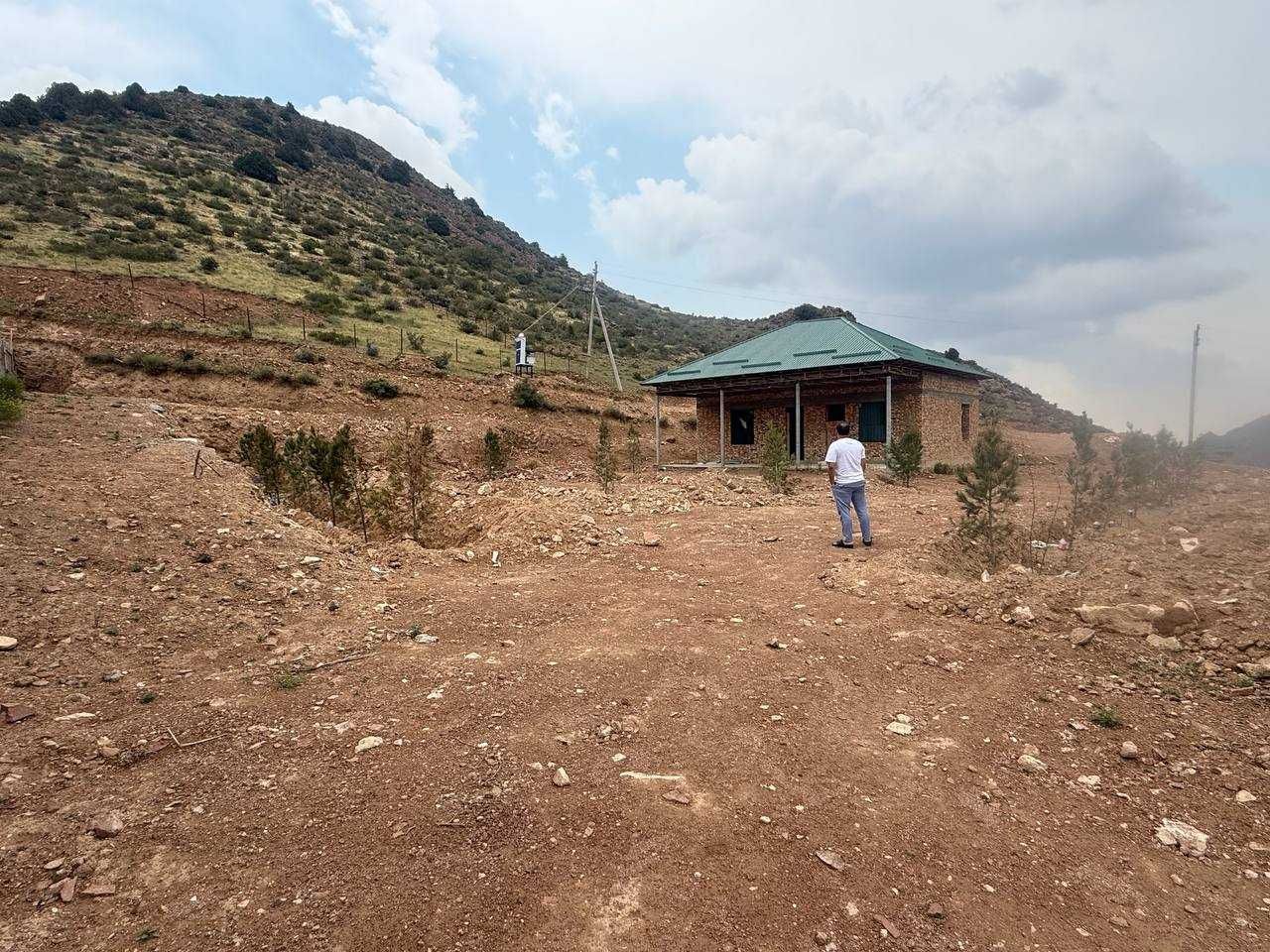 Namangan vil perivalida joylashgan dacha sotiladi