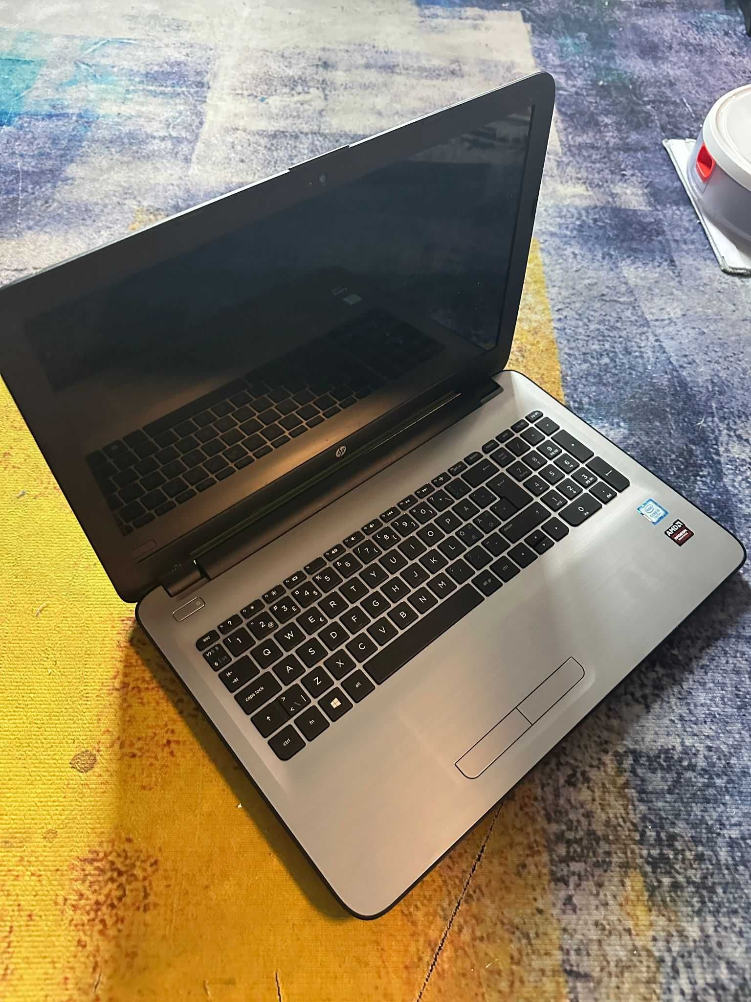 laptop hp 15, core i5 gen 7, video dedicat 4 gb