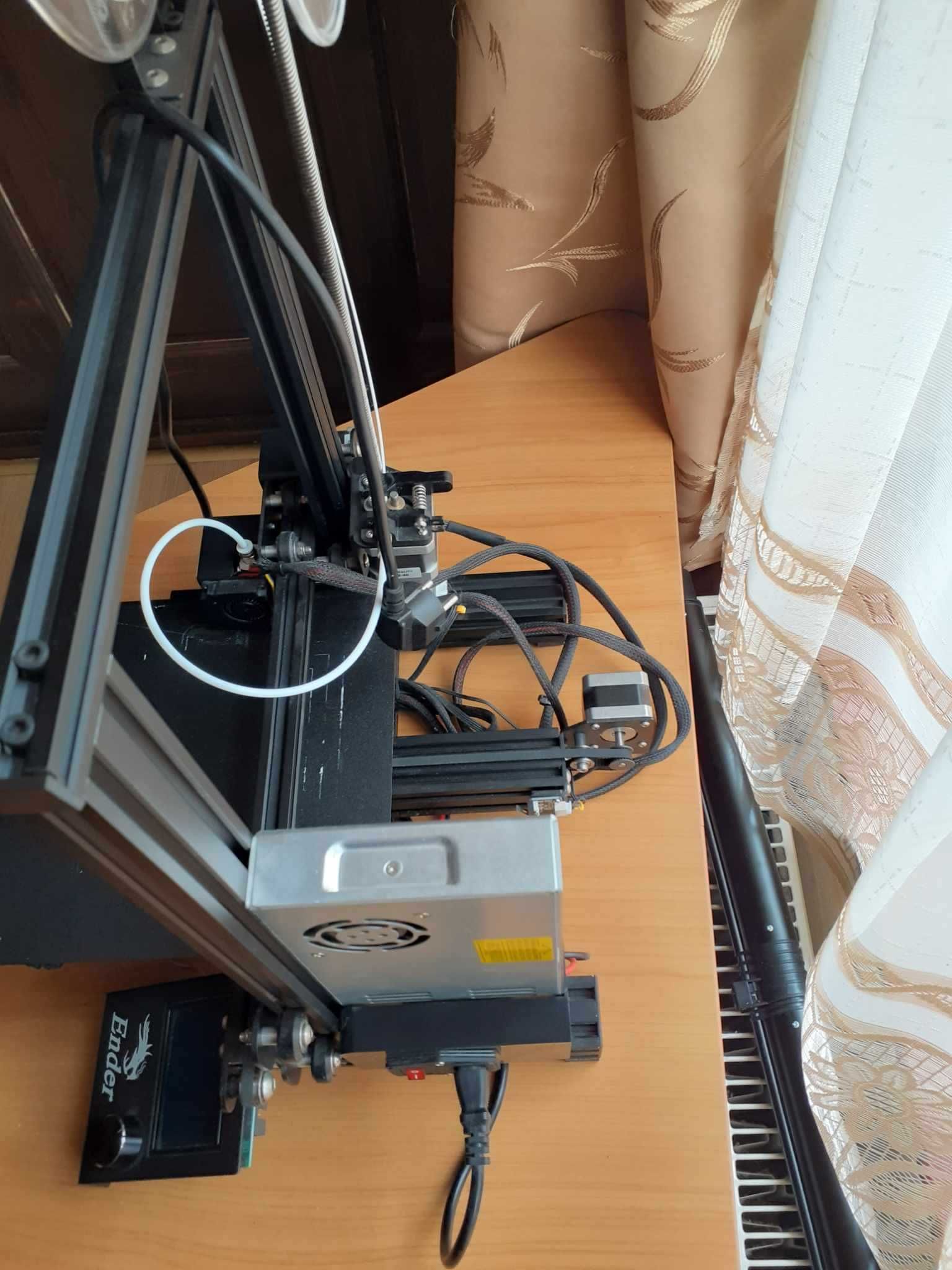 Imprimanta 3D Creality Ender 3 Pro