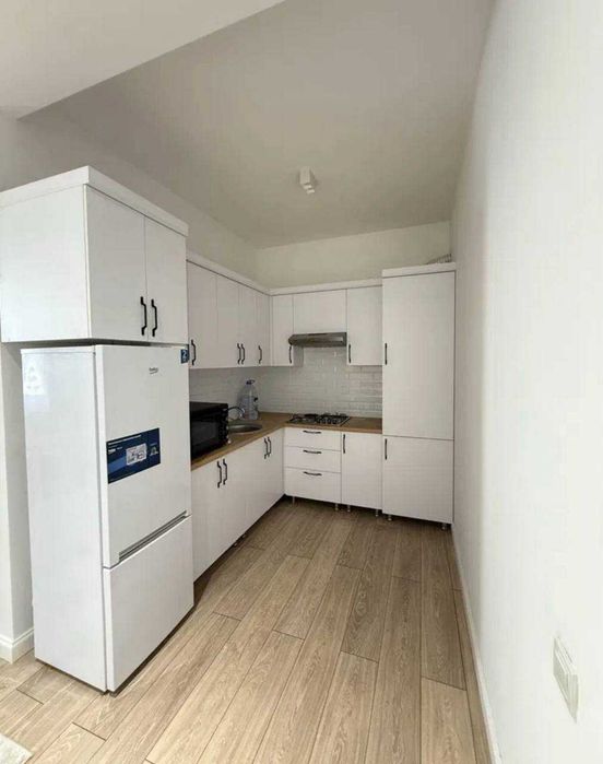 Bulvar hududida kvartira Ijaraga beriladi!