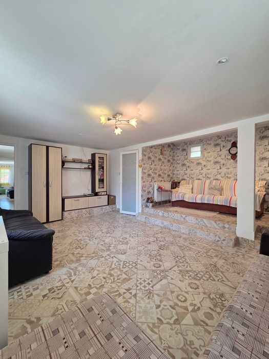 Casa si teren, Sat Crucea de Piatra, com. Calugareni, jud. Giurgiu