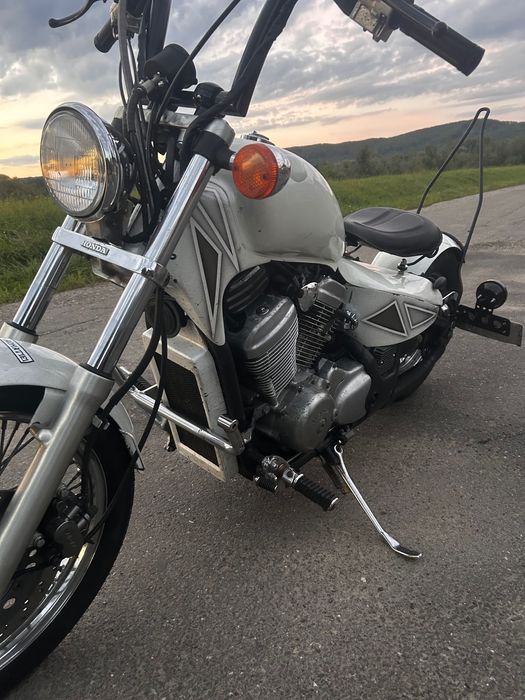 Honda shadow 600 Bobber A2