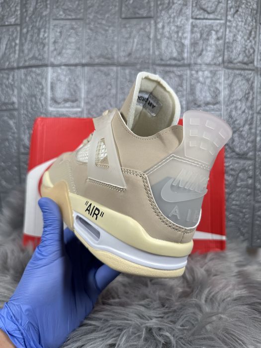 Air Jordan 4 Sail