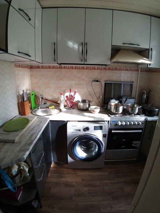 Продаётся уютная 3-комнатная квартира с хорошим ремонтом