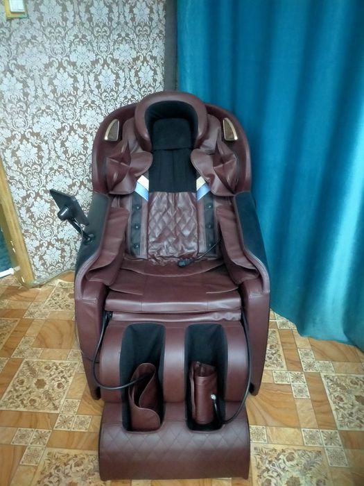 Продам срочно массажное кресло