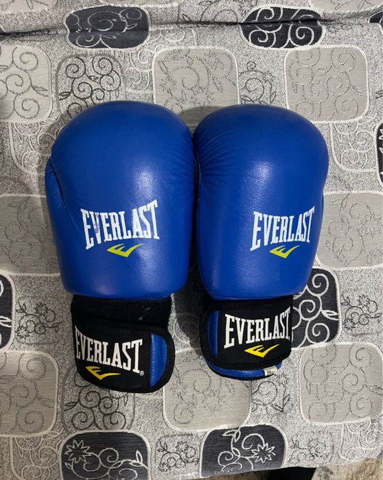 Боксерский перчатки EVERLAST