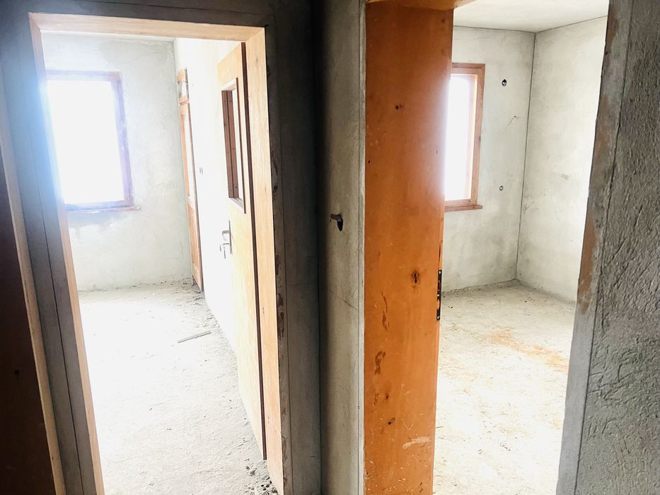 Продава се Четиристаен апартамент в с. Кисийците, Област Габрово - 200 кв.м за 310 €/кв.м - Снимка #5