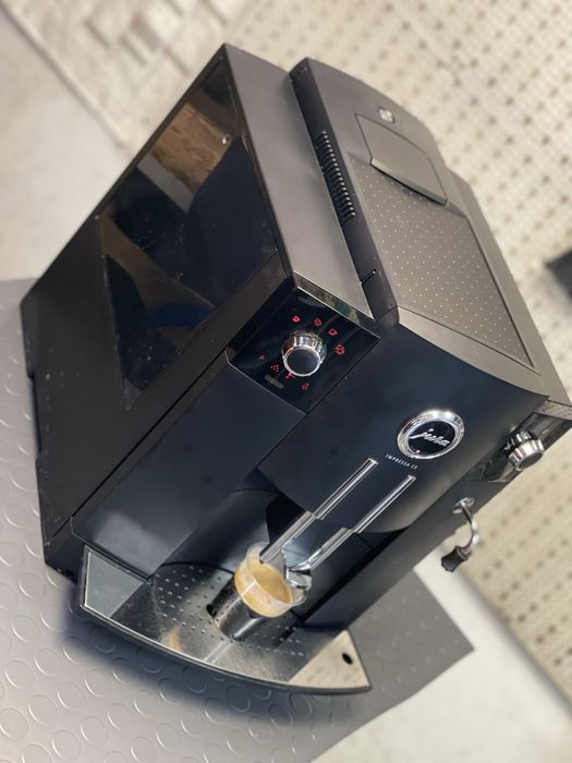 Jura IMPRESSA C5 - Сервизирани Кафеавтомати | Кафемашини
