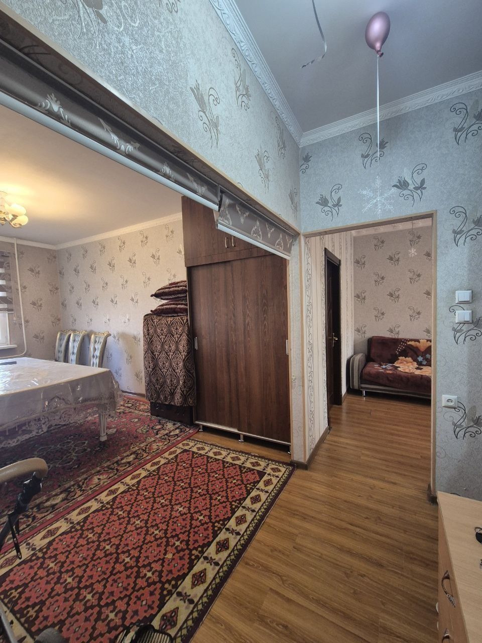 Продаётся квартира на Юнусабад 8 3/1/5 Срочно