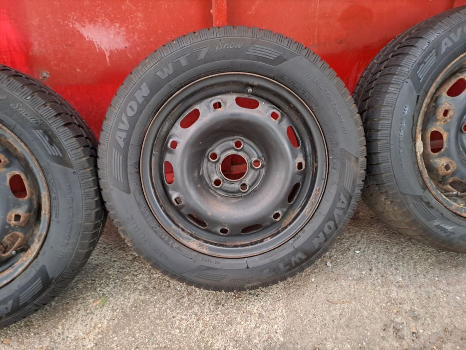 4бр. 14" 5Х100мм Джанти със зимни гуми 185/60/14, 5x100