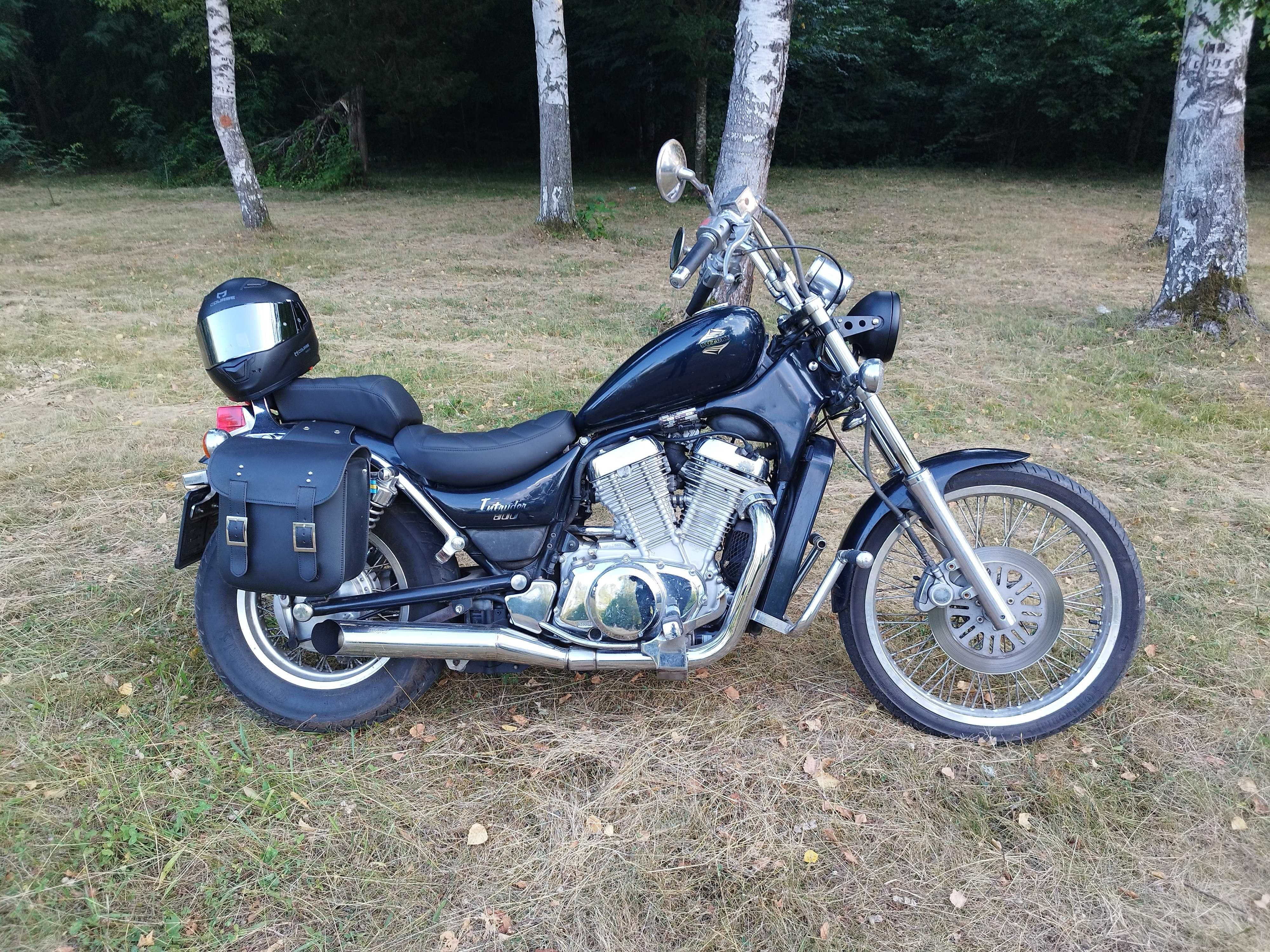Suzuki VS800 Intruder