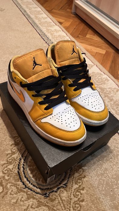 Adidasi Nike Jordan Low mar.36,37