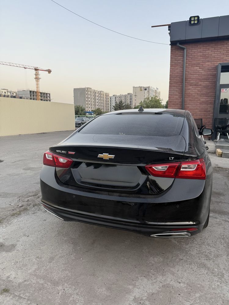 Chevrolet Malibu 2021 yil ideal xolata 2.0 turbo