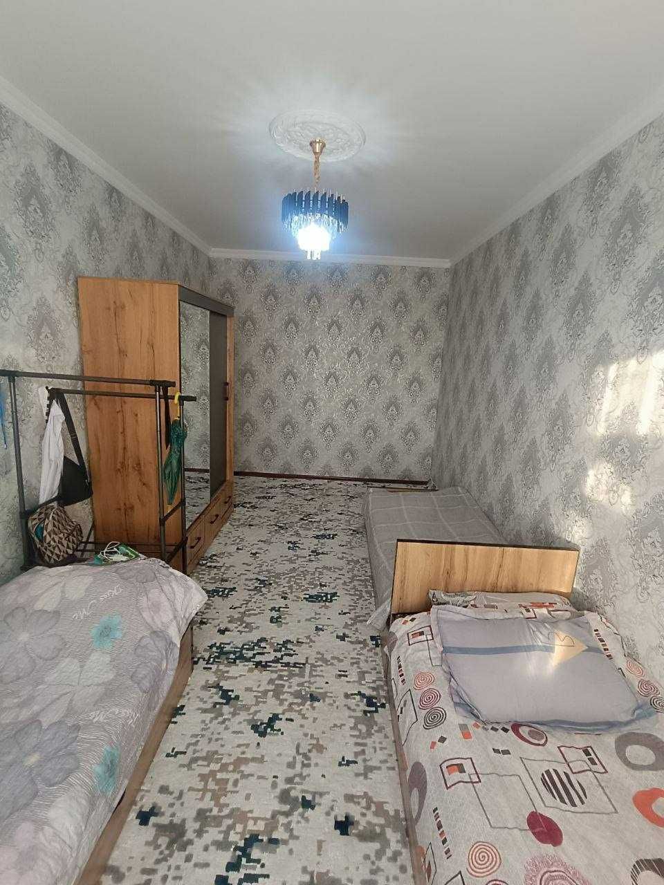 3 хоналик квартира 4 этаж 6 микр, мадина магазин