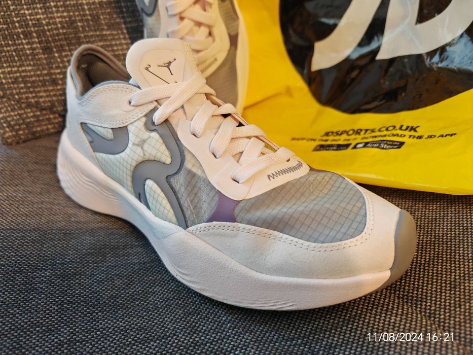 Чисто нови дамски  Air Jordan Delta 3