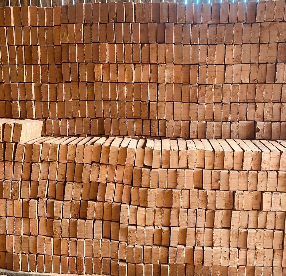 Cărămidă plină .