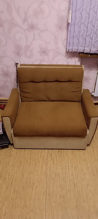 Продаётся кресло-кровать.