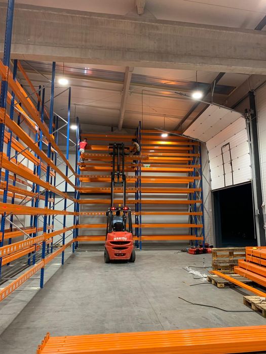 Rafturi metalice depozitare paleti