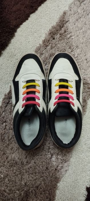 Кроссовки подростковые