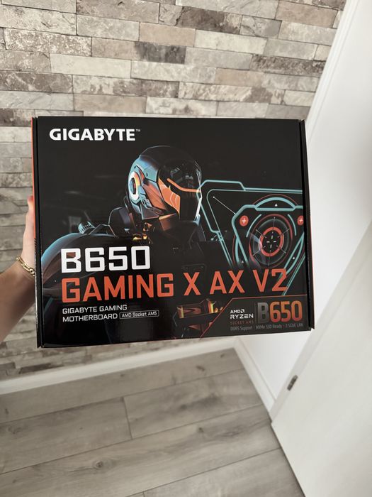 Pc Gaming Ryzen 7 7700X + RTX 5070