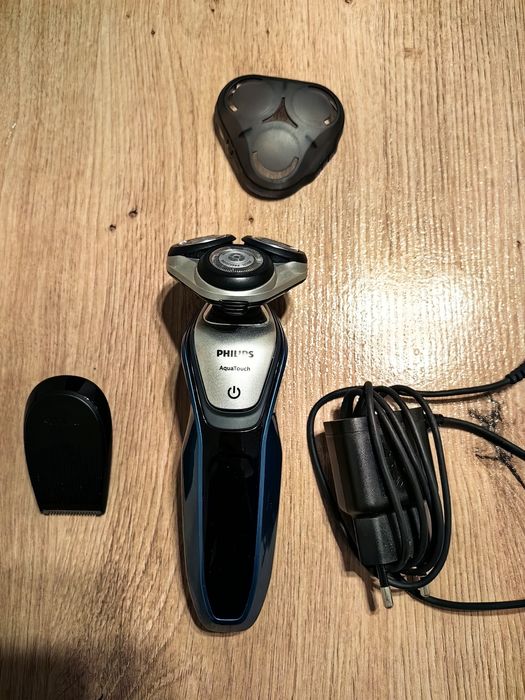 Самобръсначка Philips Agua Touch
