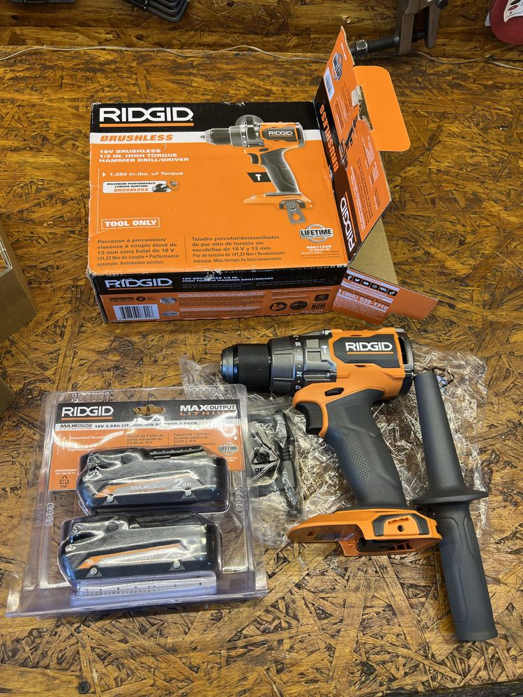 Set bormasina Ridgid brushless