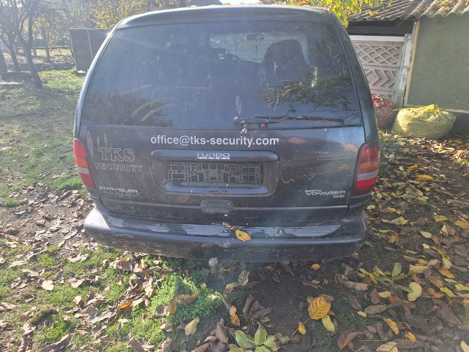 Dezmembrez chrysler grand voyager