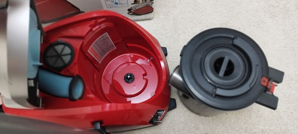 Продаётся пылесос bosch в отличном состоянии