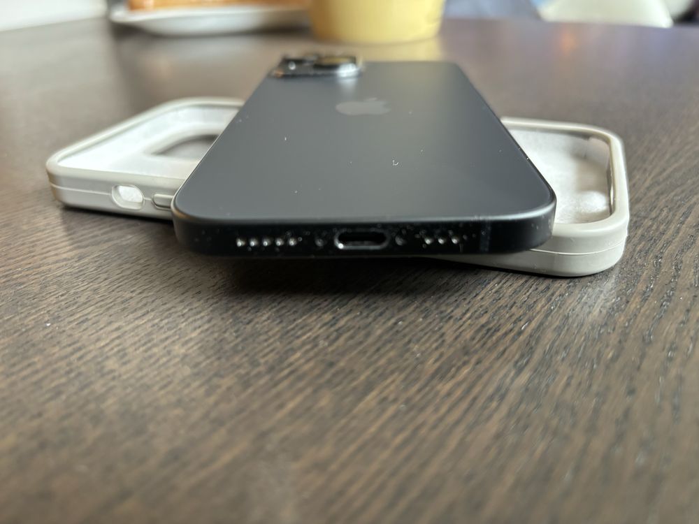 Iphone 15 с гаранция