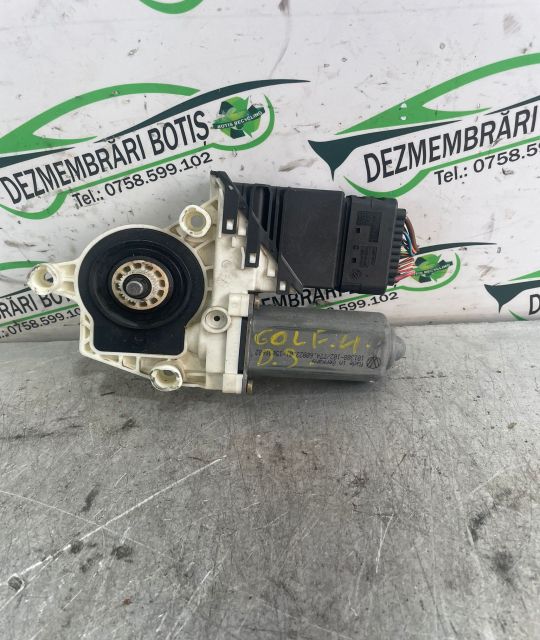 Motoras macara geam spate dreapta 105407 301 Volkswagen VW Passat B5.