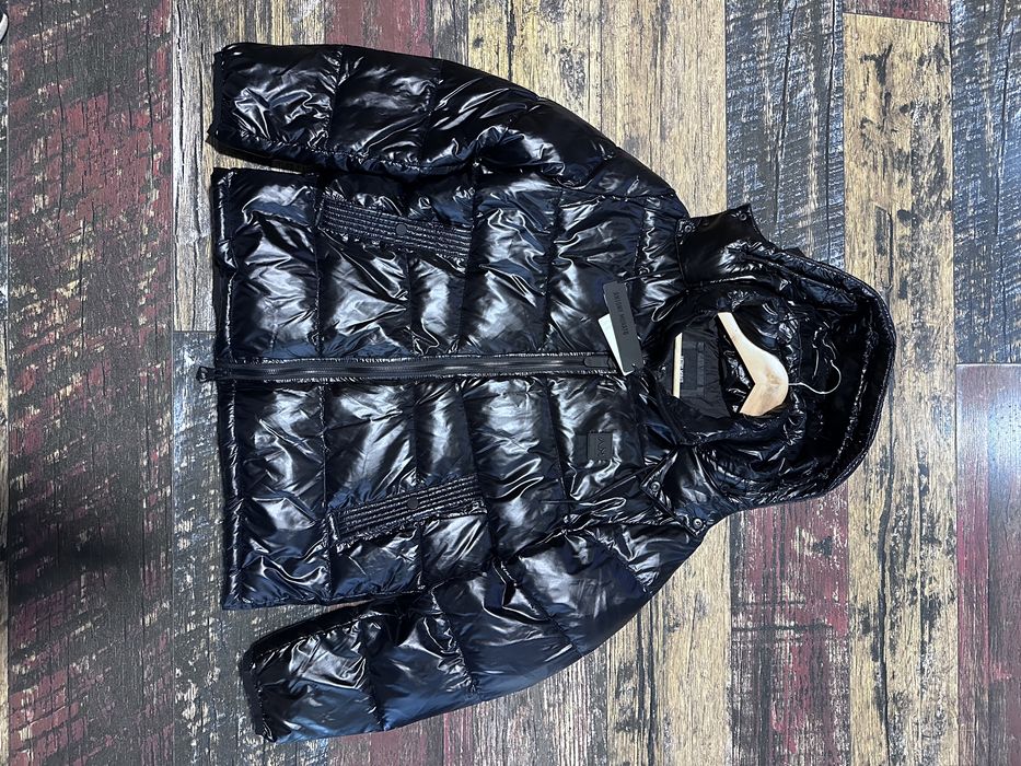 4+1 Oferta Doar in magazinul Fizic. Geaca Antony Morato