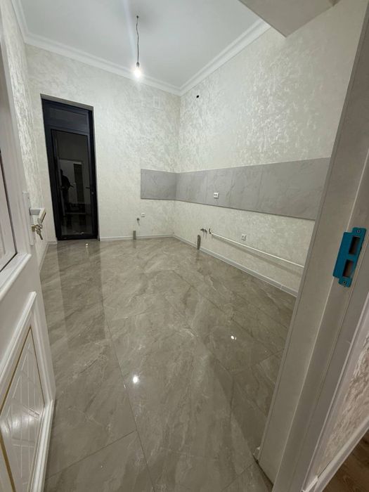 Уй сотилади 1,6 сотих 5 хона