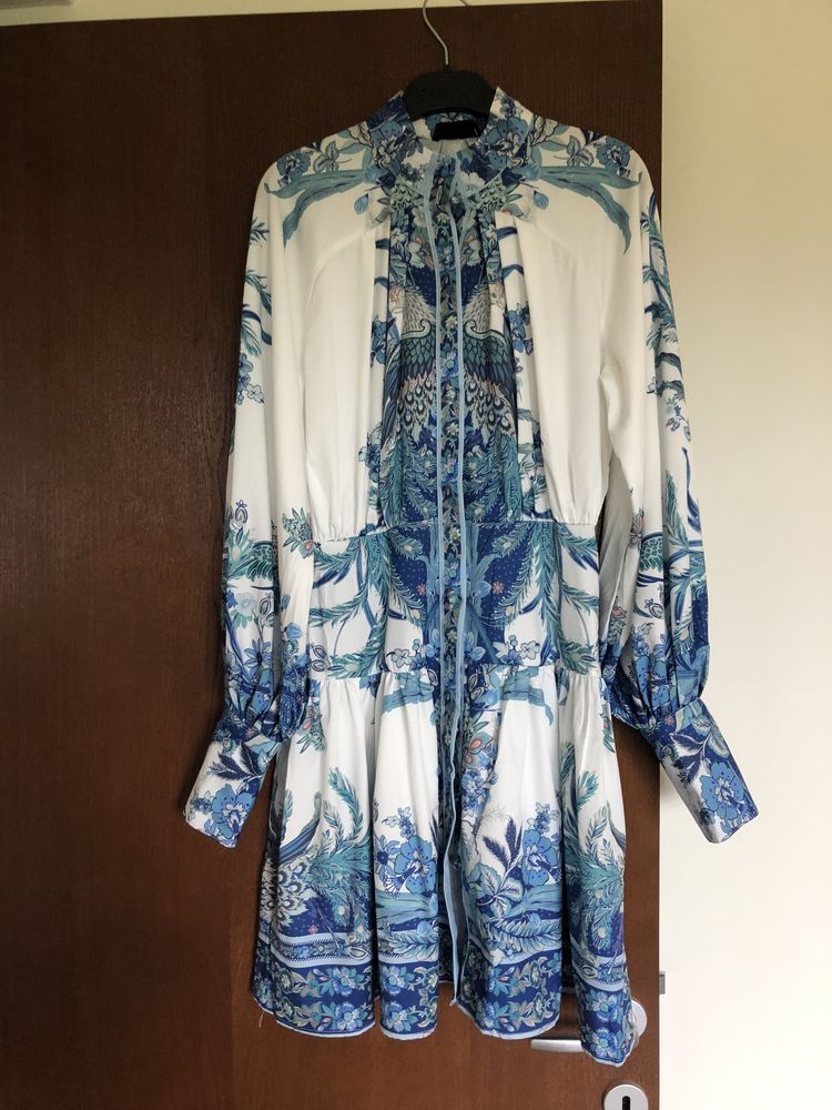 Rochie eleganta cu maneca lunga