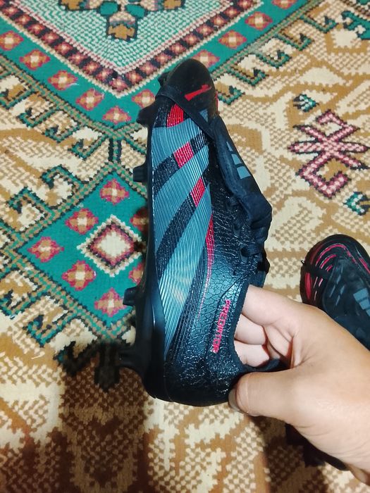 Ghete de fotbal adidas predator de ridicat de la domiciliu