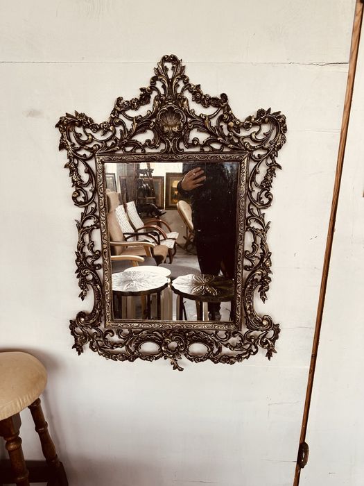 Ретро огледало в бароков стил