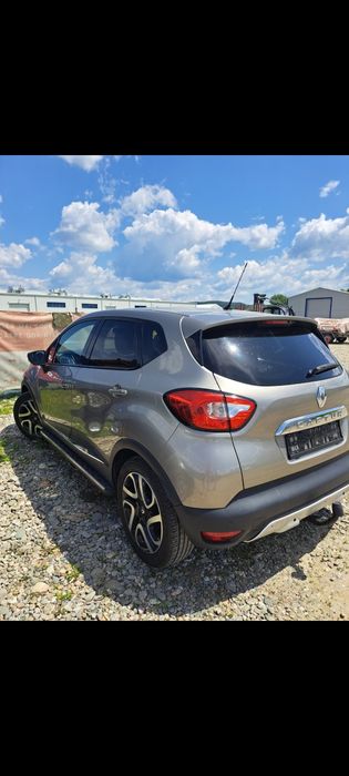 Vând Renault captur