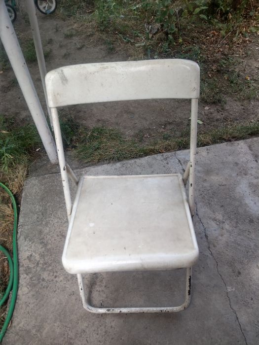 Складные стулья продаю