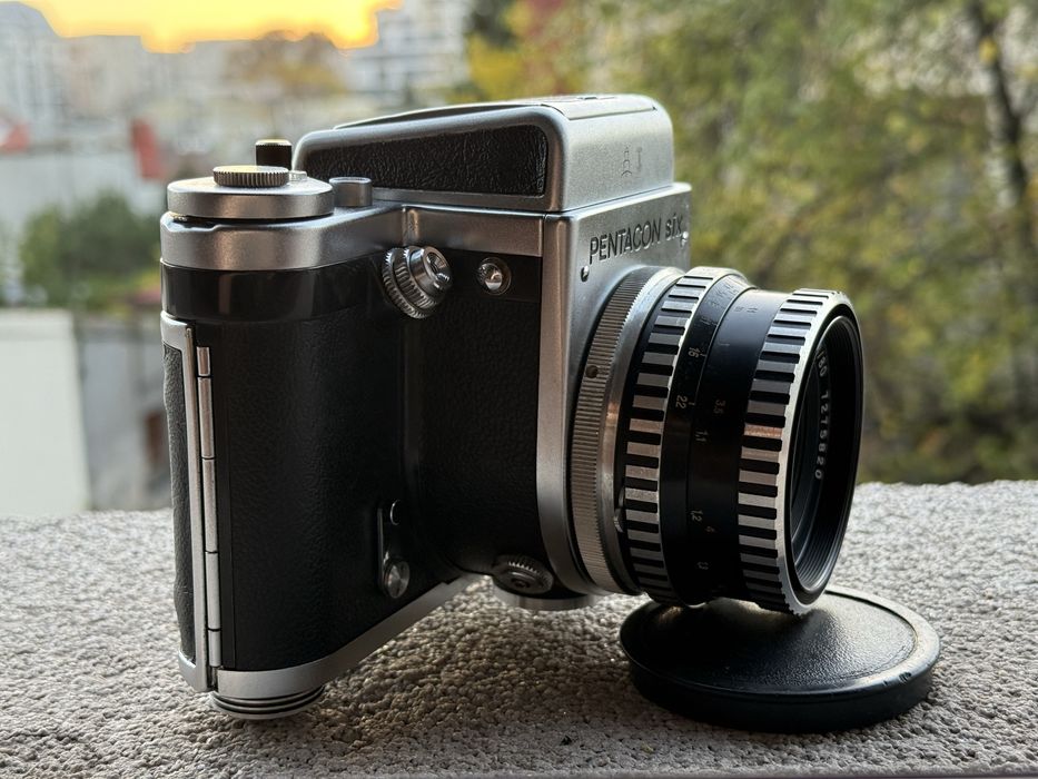 Pentacon Six + Carl Zeiss Jena 80mm f2.8 Biometar Zebra Medium Format