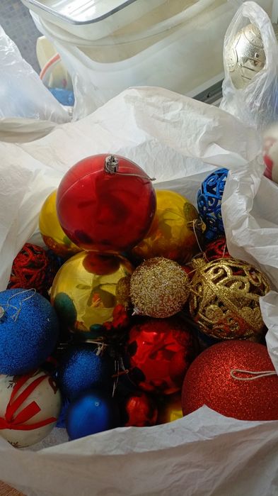 Продам новогодние шары