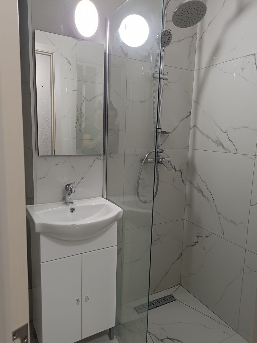 Inchiriez ap 3 camere