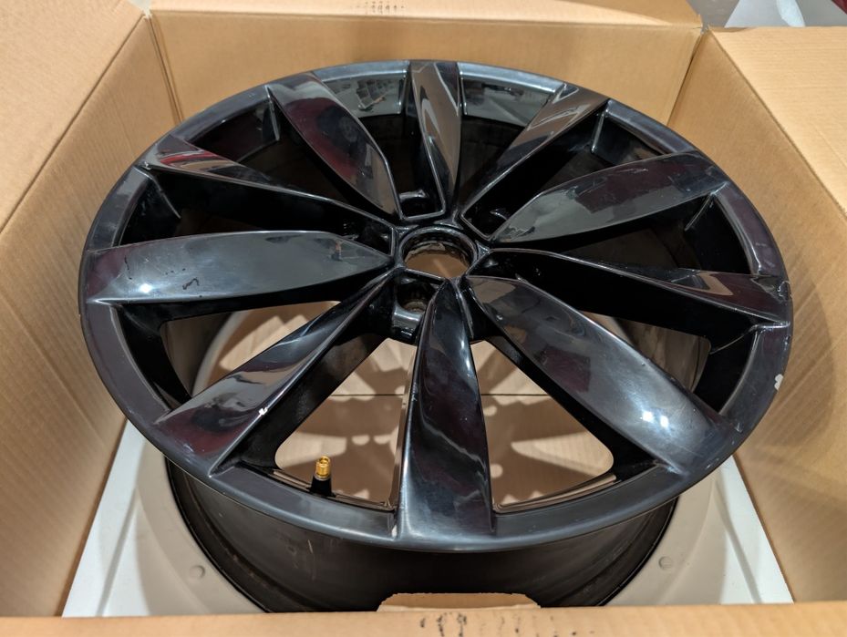 Vând jante Volkswagen Lugano Black 19" 8J ET41 5x112