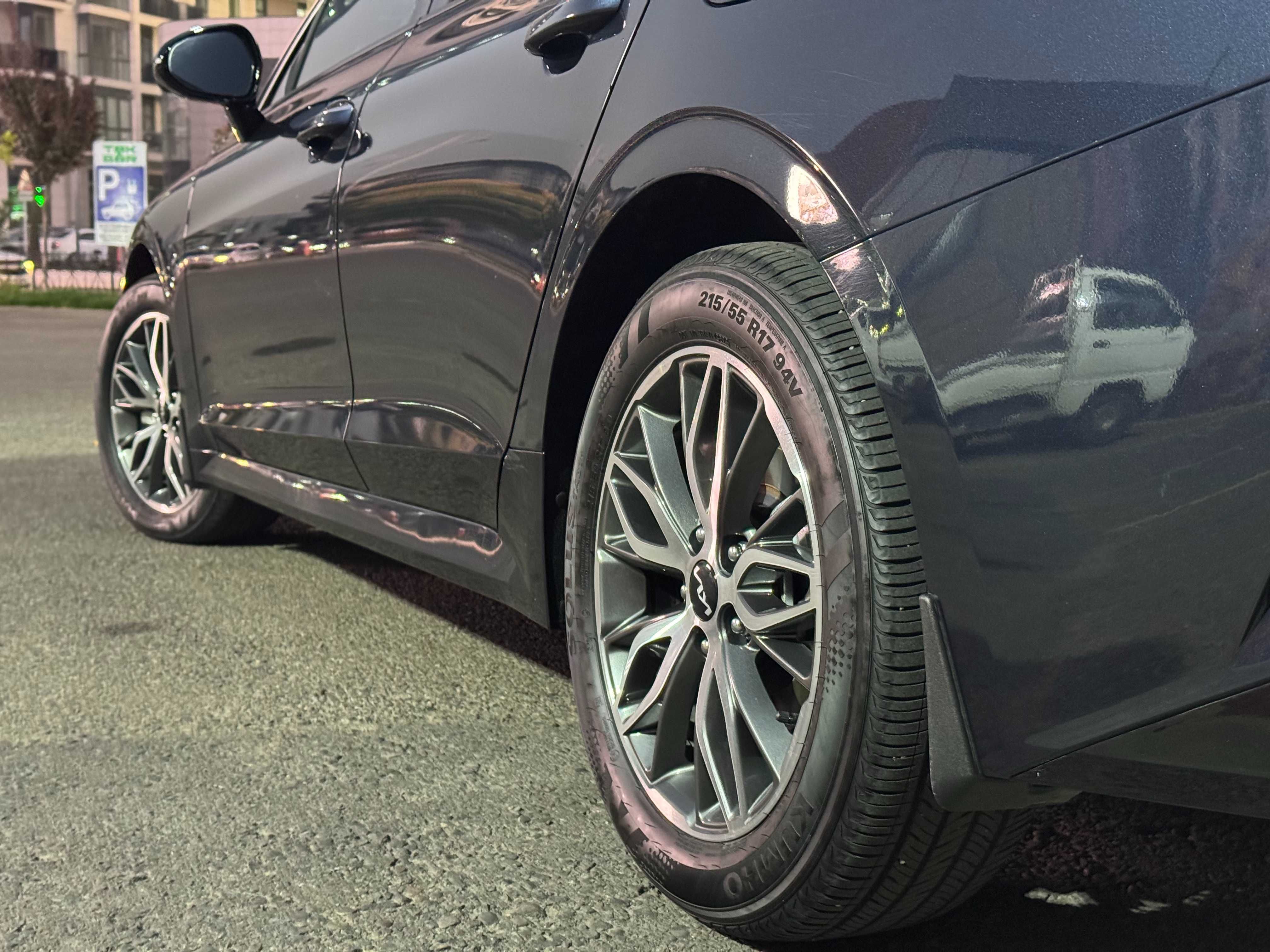 KIA K5 Prestige+ Dark Moon (от хозяина, пробег 32.000 км)