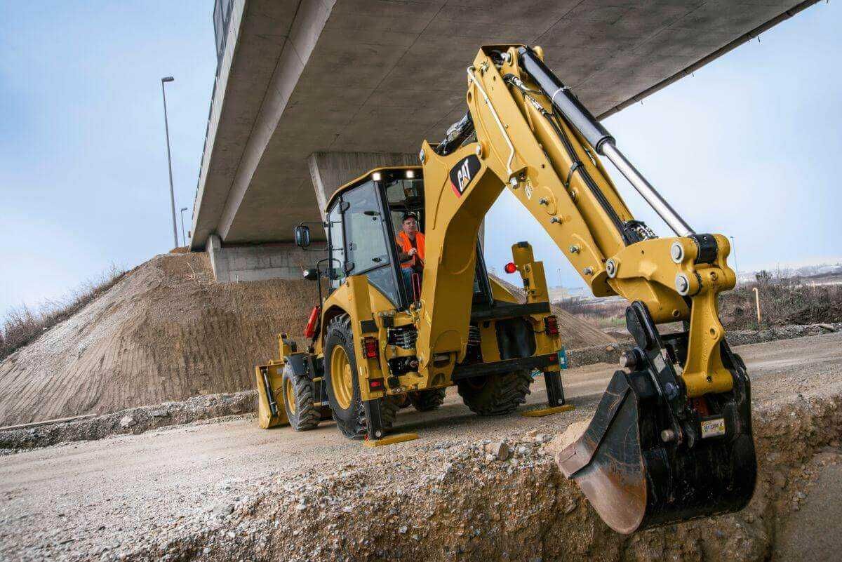 Buldoexcavator de inchiriat - Cupe(30,40,60,80,90), Picon, Burghiu