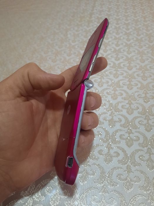 Motorola v3 sotladi uz imeya 30 kun