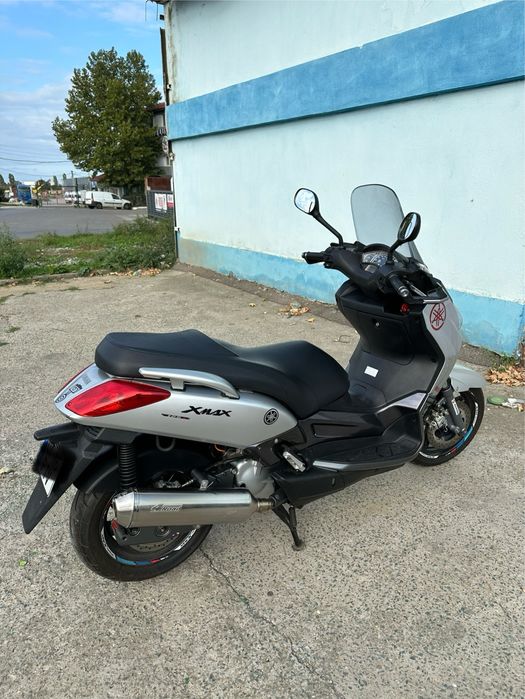 Yamaha X Max   Se poate conduce si cu categoria B